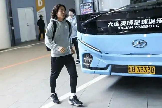 黄金城集团推出中国领先概念的图形化网络虚拟社区游戏“网络硅谷”介绍图片