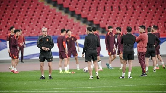 黄金城集团推出中国领先概念的图形化网络虚拟社区游戏“网络硅谷”产品图片