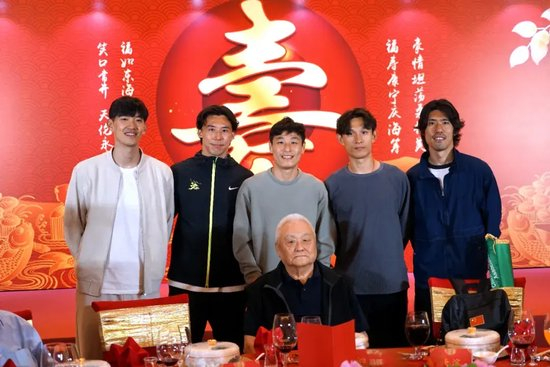 这是因为下载里面的游戏特别地多。案例展示