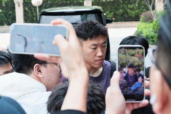 了解黄金城集团推出中国领先概念的图形化网络虚拟社区游戏“网络硅谷”