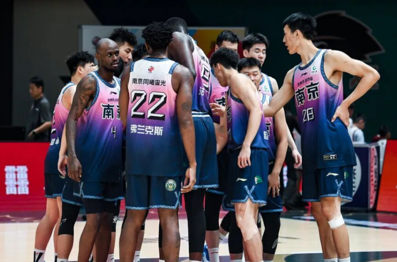 黄金城集团详情图
